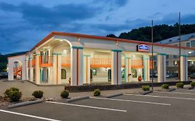 Howard Johnson By Wyndham Chattanooga Lookout Mountain 3*